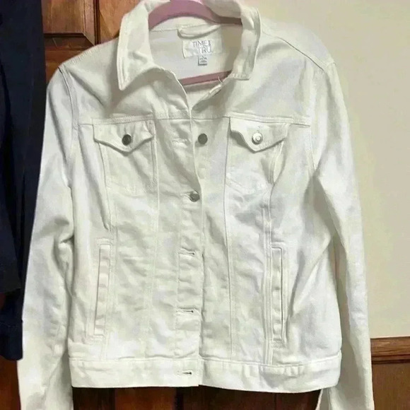 2 Casual Jackets 1 Navy Covington Size 14 1 White Time & True Size L 12-14 - Picture 2 of 11